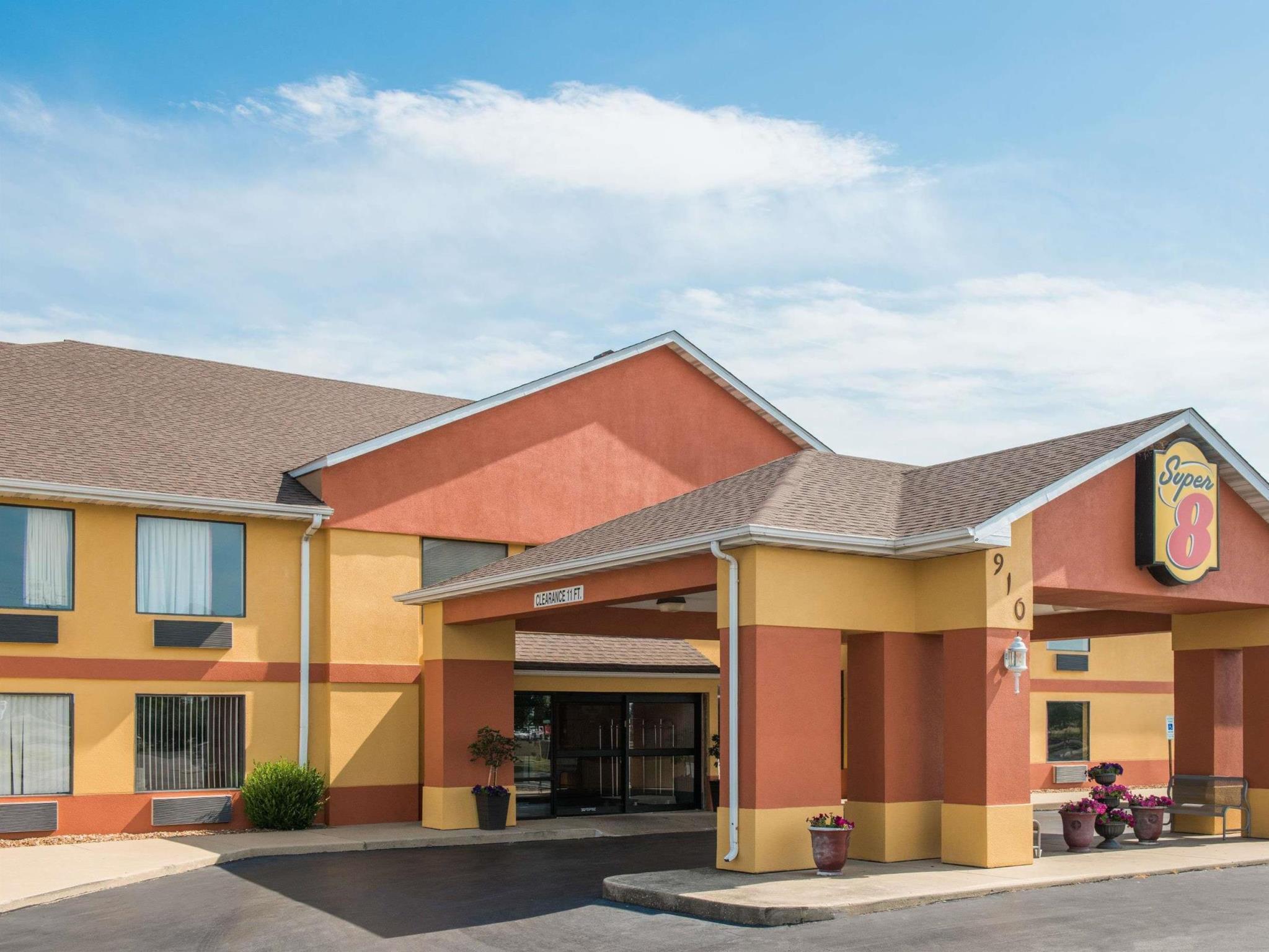 Super 8 By Wyndham Il/st. Louis Area Hotel Troy