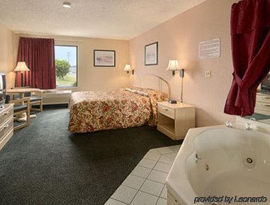 Super 8 By Wyndham Il/st. Louis Area Troy