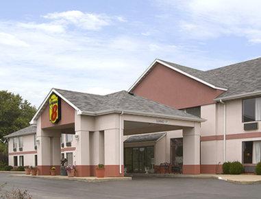 Hotel Super 8 By Wyndham Il/st. Louis Area 2*